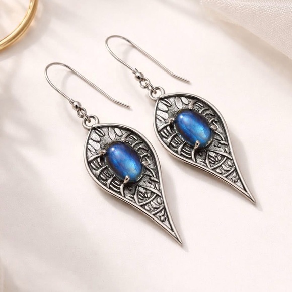 Robin's Nest Jewels Jewelry - NEW! Labradorite Earrings